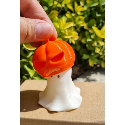 فیگور روح سفید با کلاه کدو تنبل