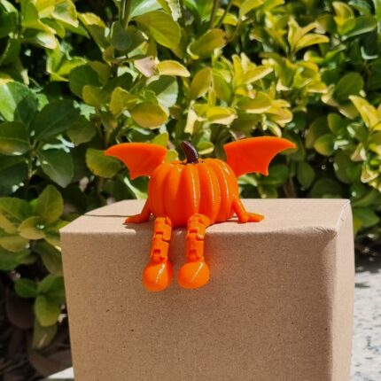 فیگور کدو تنبل بالدار